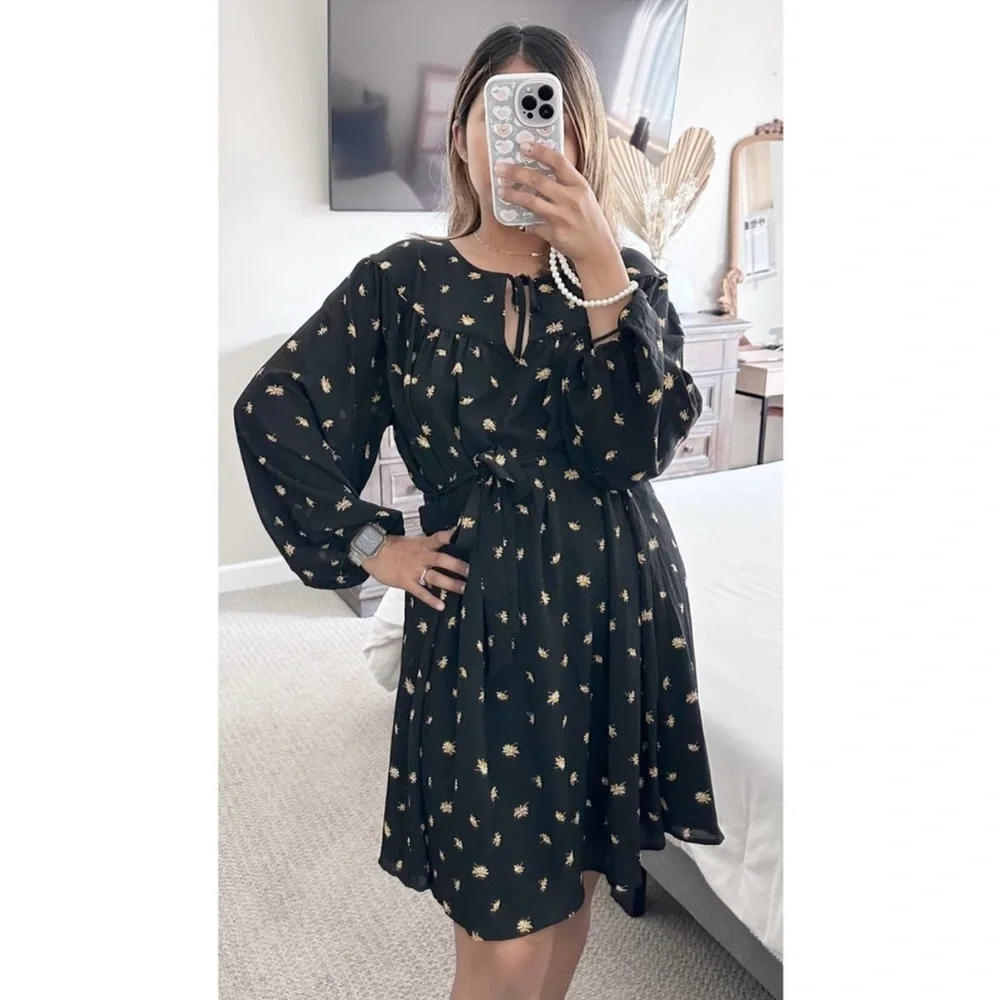 MADEWELL tie-waist mini dress in french daisies - Picture 11 of 11